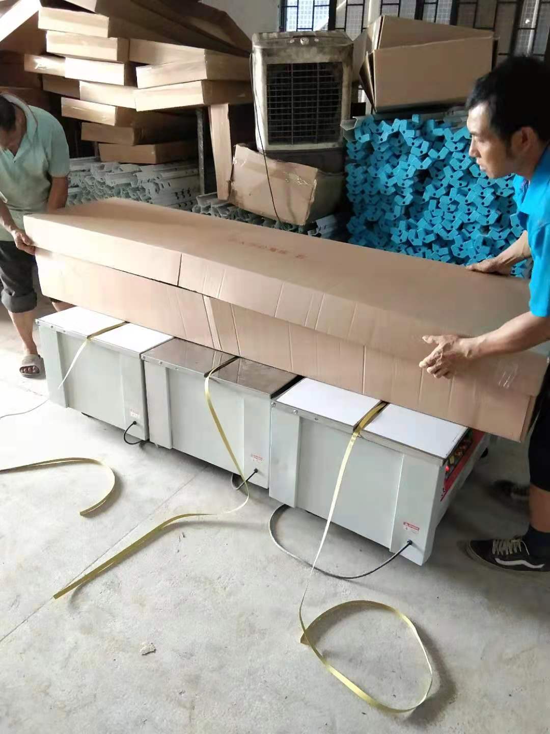 怎样包装双层铁床出货？